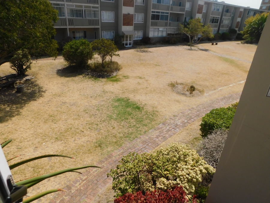 To Let 2 Bedroom Property for Rent in Claremont Western Cape